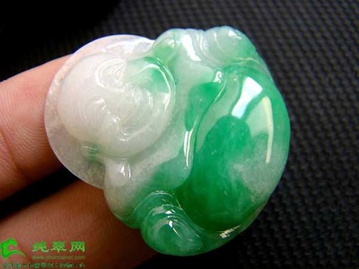 冰糯种正翠色纯天然缅甸翡翠玉佛掛件——已售赏析